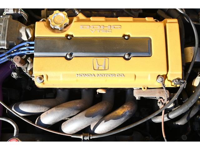 インテグラ タイプR DB8 98スペック VTEC B18C 5MT 新品ゼロファイターラバウル15インチAW 新品TOYOR1R ゼロファイター車高調 カーボンリップ 社外エキマニ モモステ ケンウッドBTオーディオ(8枚目)