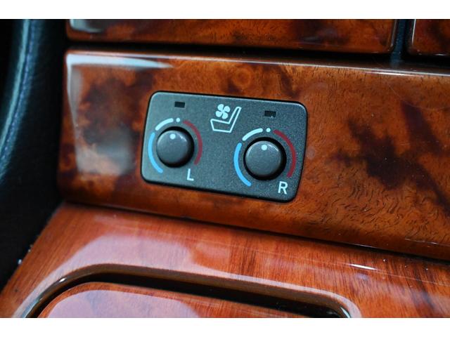 セルシオ ｅＲ仕様　Ｂ仕様　３０後期　カールソン２０インチＡＷ　新品タイヤ４本　車高調　サンルーフ　黒革パワーシート　レクサス赤全塗装済　キーレスキー　ＥＴＣ　純正ナビ　シートヒーター・クーラー　クルーズコントロール（23枚目）