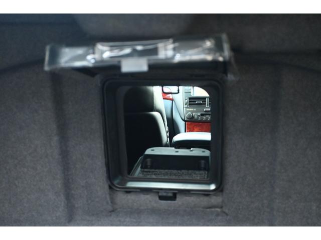 セルシオ ｅＲ仕様　Ｂ仕様　３０後期　カールソン２０インチＡＷ　新品タイヤ４本　車高調　サンルーフ　黒革パワーシート　レクサス赤全塗装済　キーレスキー　ＥＴＣ　純正ナビ　シートヒーター・クーラー　クルーズコントロール（55枚目）