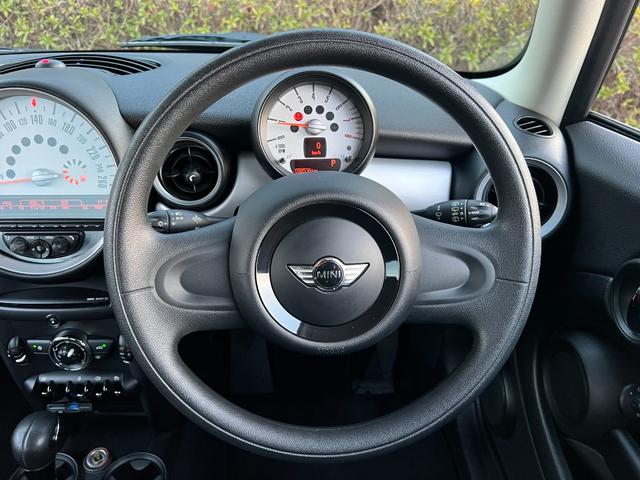 ＭＩＮＩ ワン　ワンオーナー　プッシュスタート　純正ＣＤプレイアー　ＥＴＣ　キーレス　禁煙車（30枚目）