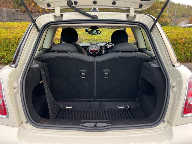 ＭＩＮＩ クーパー　プッシュスタート　ブラックルーフツートン　純正ＣＤプレイアー　オートエアコン　キーレス　ドライブレコーダー　黒色１７インチ純正アルミホイール　禁煙車（24枚目）