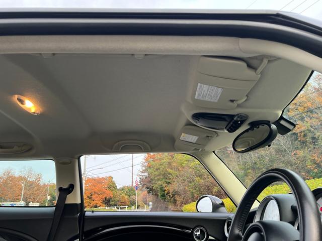 ＭＩＮＩ クーパー　プッシュスタート　ブラックルーフツートン　純正ＣＤプレイアー　オートエアコン　キーレス　ドライブレコーダー　黒色１７インチ純正アルミホイール　禁煙車（27枚目）