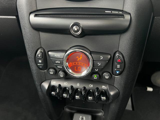 ＭＩＮＩ クーパー　プッシュスタート　ブラックルーフツートン　純正ＣＤプレイアー　オートエアコン　キーレス　ドライブレコーダー　黒色１７インチ純正アルミホイール　禁煙車（31枚目）