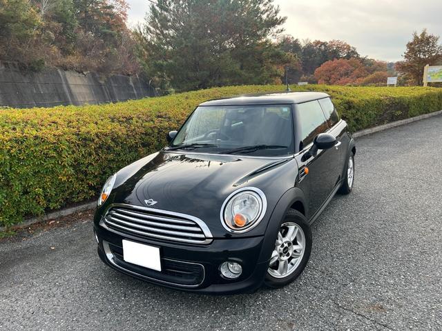ＭＩＮＩ ワン　プッシュスタート　パナソニックナビ　地デジＴＶ　Ｂｌｕｅｔｏｏｔｈ　キーレス　１５インチ純正アルミホイール　禁煙車（2枚目）