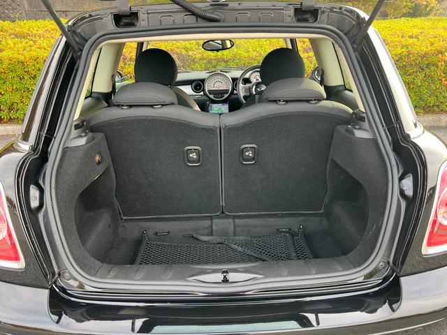 ＭＩＮＩ ワン　プッシュスタート　パナソニックナビ　地デジＴＶ　Ｂｌｕｅｔｏｏｔｈ　キーレス　１５インチ純正アルミホイール　禁煙車（24枚目）