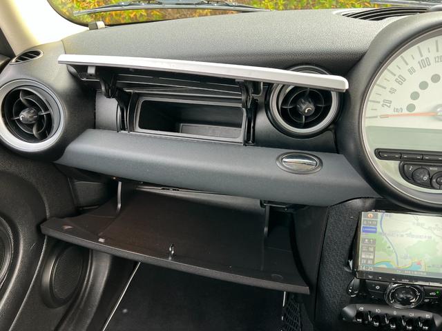 ＭＩＮＩ ワン　プッシュスタート　パナソニックナビ　地デジＴＶ　Ｂｌｕｅｔｏｏｔｈ　キーレス　１５インチ純正アルミホイール　禁煙車（29枚目）
