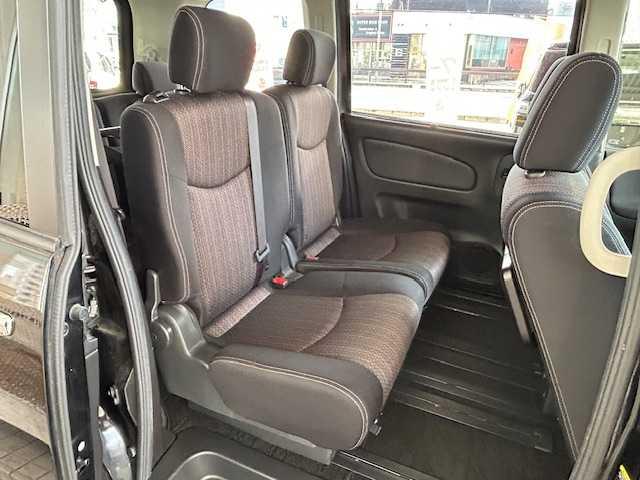 セレナ ハイウェイスター　Ｖセレ＋セーフティＩＩ　ＳＨＶ　・ワンオーナー車・純正８インチナビ・フルセグＴＶ・純正フリップダウンモニター・アラウンドビューモニター・エマージェンシーブレーキ・ＬＥＤヘッドライト・両側パワースライドドア・ＥＴＣ・インテリジェントキ（4枚目）