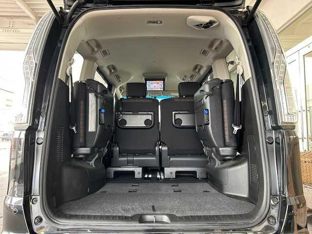 セレナ ハイウェイスター　Ｖセレ＋セーフティＩＩ　ＳＨＶ　・ワンオーナー車・純正８インチナビ・フルセグＴＶ・純正フリップダウンモニター・アラウンドビューモニター・エマージェンシーブレーキ・ＬＥＤヘッドライト・両側パワースライドドア・ＥＴＣ・インテリジェントキ（9枚目）