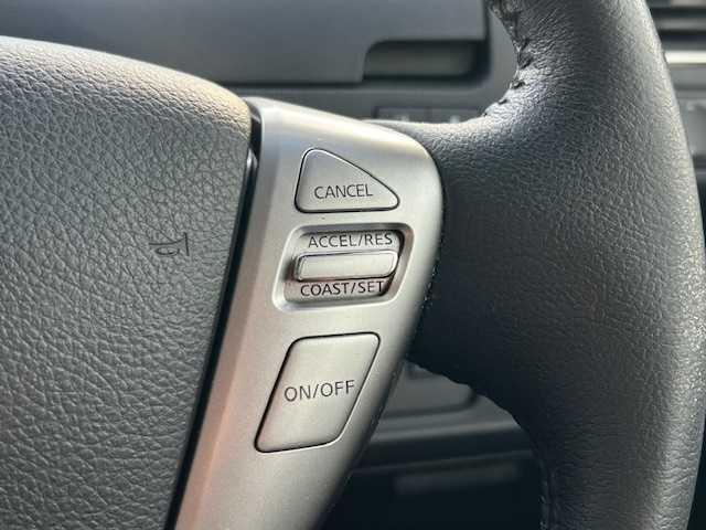 セレナ ハイウェイスター　Ｖセレ＋セーフティＩＩ　ＳＨＶ　・ワンオーナー車・純正８インチナビ・フルセグＴＶ・純正フリップダウンモニター・アラウンドビューモニター・エマージェンシーブレーキ・ＬＥＤヘッドライト・両側パワースライドドア・ＥＴＣ・インテリジェントキ（11枚目）