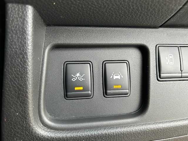 セレナ ハイウェイスター　Ｖセレ＋セーフティＩＩ　ＳＨＶ　・ワンオーナー車・純正８インチナビ・フルセグＴＶ・純正フリップダウンモニター・アラウンドビューモニター・エマージェンシーブレーキ・ＬＥＤヘッドライト・両側パワースライドドア・ＥＴＣ・インテリジェントキ（13枚目）