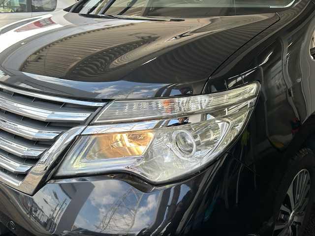 セレナ ハイウェイスター　Ｖセレ＋セーフティＩＩ　ＳＨＶ　・ワンオーナー車・純正８インチナビ・フルセグＴＶ・純正フリップダウンモニター・アラウンドビューモニター・エマージェンシーブレーキ・ＬＥＤヘッドライト・両側パワースライドドア・ＥＴＣ・インテリジェントキ（20枚目）