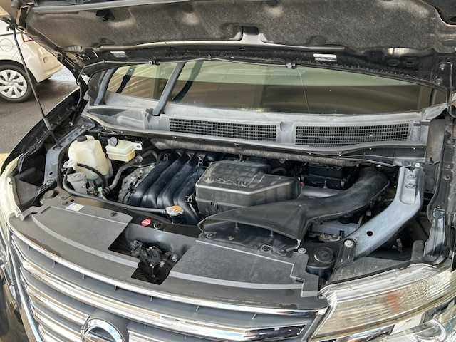 セレナ ハイウェイスター　Ｖセレ＋セーフティＩＩ　ＳＨＶ　・ワンオーナー車・純正８インチナビ・フルセグＴＶ・純正フリップダウンモニター・アラウンドビューモニター・エマージェンシーブレーキ・ＬＥＤヘッドライト・両側パワースライドドア・ＥＴＣ・インテリジェントキ（34枚目）