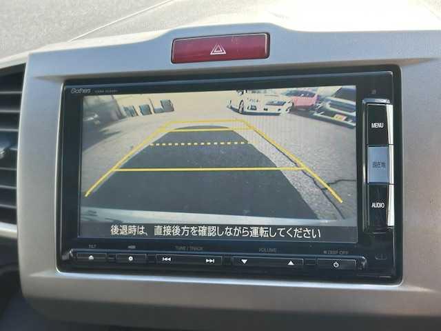 フリード Ｇ　ジャストセレクション　１オーナー車　純正ナビ・フルセグＴＶ　バックカメラ　両側電動スライドドア　純正フリップダウンモニター　ドライブレコーダー　ビルトインＥＴＣ　スマートキー　ステアリングリモコン（8枚目）