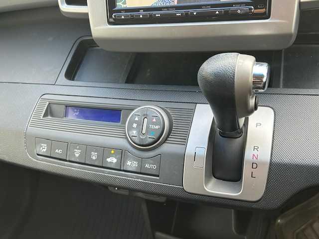 フリード Ｇ　ジャストセレクション　１オーナー車　純正ナビ・フルセグＴＶ　バックカメラ　両側電動スライドドア　純正フリップダウンモニター　ドライブレコーダー　ビルトインＥＴＣ　スマートキー　ステアリングリモコン（23枚目）