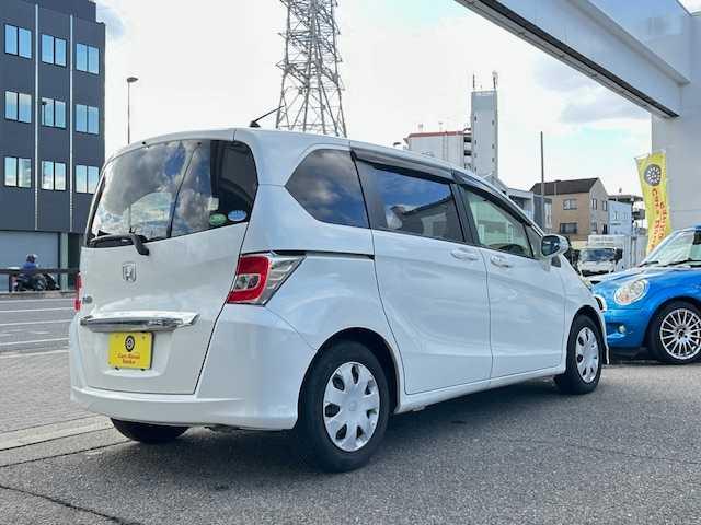 フリード Ｇ　ジャストセレクション　１オーナー車　純正ナビ・フルセグＴＶ　バックカメラ　両側電動スライドドア　純正フリップダウンモニター　ドライブレコーダー　ビルトインＥＴＣ　スマートキー　ステアリングリモコン（38枚目）