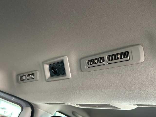 ＮＶ３５０キャラバンバン ロングプレミアムＧＸ　・ブラックギア・ワンオーナー車・社外９インチフローティングナビ・ベットキット・アラウンドビューモニター・ホワイトレター・ローダウン・ドライブレコーダー・左側パワースライドドア・ＬＥＤヘッドライト（23枚目）