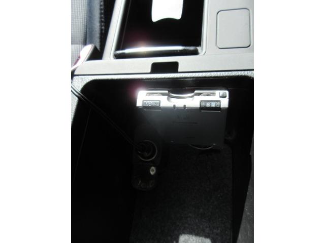 レガシィツーリングワゴン ２．０ＧＴ　Ｆ．Ｓ．Ｒエアロ　ＯＺレーシング１７インチＡＷ　柿本２本出しマフラー　ＨＫＳ強化クラッチ　ＢＩＬＳＴＥＩＮショックアブソーバー　社外スプリング　ローダウン　ＨＩＤヘッドライト　Ｐーシート　ナビ（31枚目）