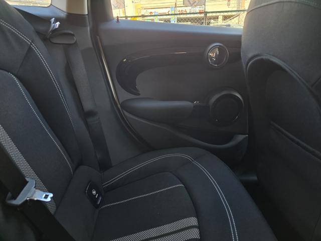 ＭＩＮＩ クーパーＳ　純正ナビ☆ＴＶ☆バックカメラ☆ユニオンジャックテールレンズ☆純正１７インチアルミ☆スマートキー２個☆ＥＴＣ☆ドライブレコーダー☆（33枚目）