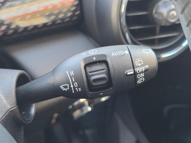 ＭＩＮＩ クーパーＳ　純正ナビ☆ＴＶ☆バックカメラ☆ユニオンジャックテールレンズ☆純正１７インチアルミ☆スマートキー２個☆ＥＴＣ☆ドライブレコーダー☆（37枚目）