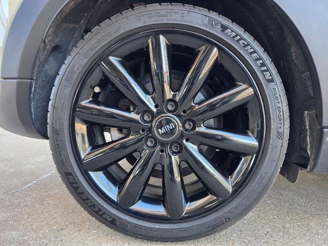 ＭＩＮＩ クーパーＳ　純正ナビ☆ＴＶ☆バックカメラ☆ユニオンジャックテールレンズ☆純正１７インチアルミ☆スマートキー２個☆ＥＴＣ☆ドライブレコーダー☆（50枚目）
