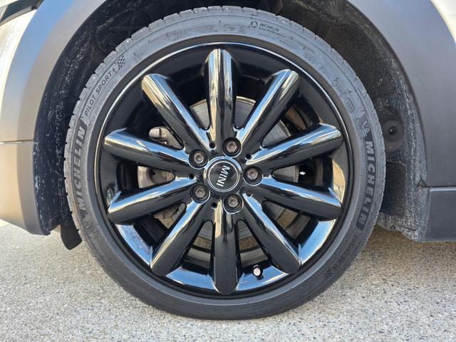 ＭＩＮＩ クーパーＳ　純正ナビ☆ＴＶ☆バックカメラ☆ユニオンジャックテールレンズ☆純正１７インチアルミ☆スマートキー２個☆ＥＴＣ☆ドライブレコーダー☆（52枚目）