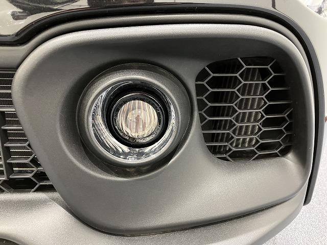 アバルト６９５セッタンタチンクエアニヴェルサーリオ ベースグレード（34枚目）