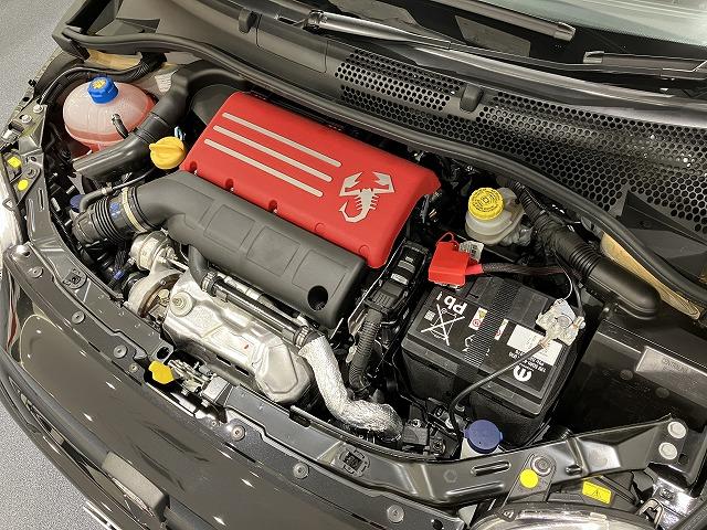 アバルト６９５セッタンタチンクエアニヴェルサーリオ ベースグレード（50枚目）