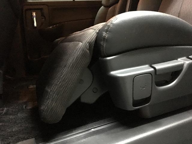 250ハイウェイスター 禁煙車 純正HDDナビ 全周囲カメラ(60枚目)