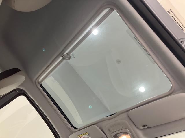 ５００ｅ アイコン　Ｕｃｏｎｎｅｃｔ　ガラスルーフ　バックモニター　シートヒーター　クルーズコントロール　純正１７インチＡＷ　ＬＥＤヘッドランプ　レザーシート（12枚目）