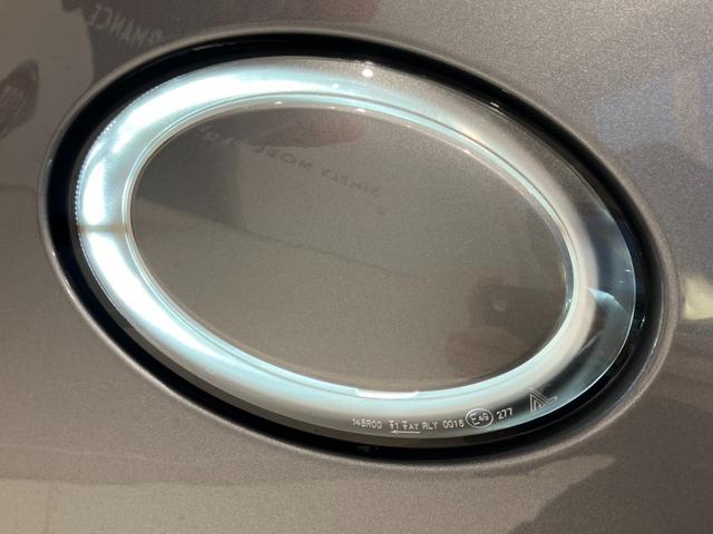 ５００ｅ アイコン　Ｕｃｏｎｎｅｃｔ　ガラスルーフ　バックモニター　シートヒーター　クルーズコントロール　純正１７インチＡＷ　ＬＥＤヘッドランプ　レザーシート（35枚目）