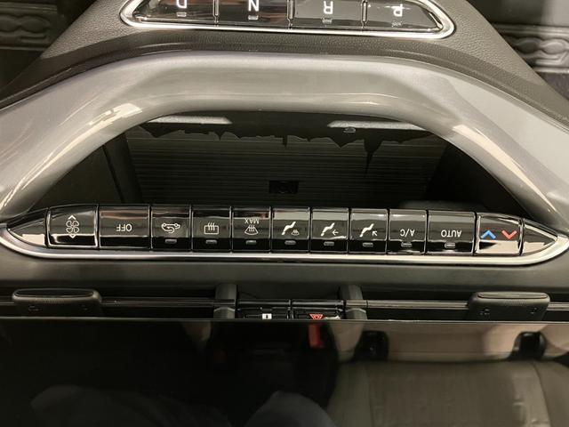５００ｅ アイコン　Ｕｃｏｎｎｅｃｔ　ガラスルーフ　バックモニター　シートヒーター　クルーズコントロール　純正１７インチＡＷ　ＬＥＤヘッドランプ　レザーシート（56枚目）