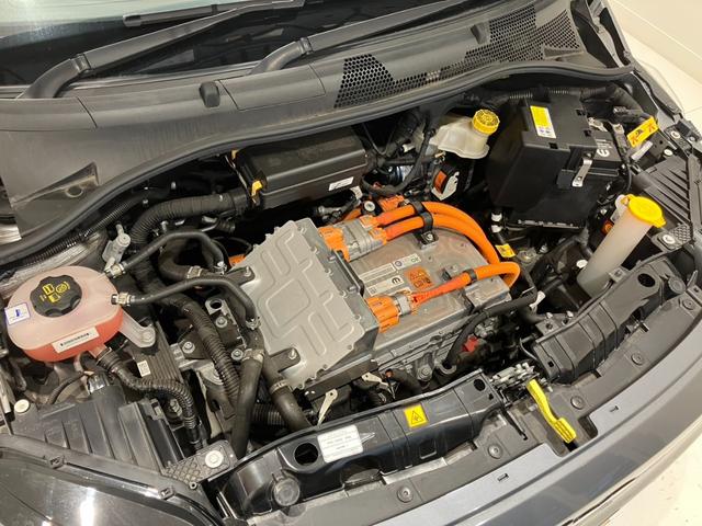５００ｅ アイコン　Ｕｃｏｎｎｅｃｔ　ガラスルーフ　バックモニター　シートヒーター　クルーズコントロール　純正１７インチＡＷ　ＬＥＤヘッドランプ　レザーシート（77枚目）