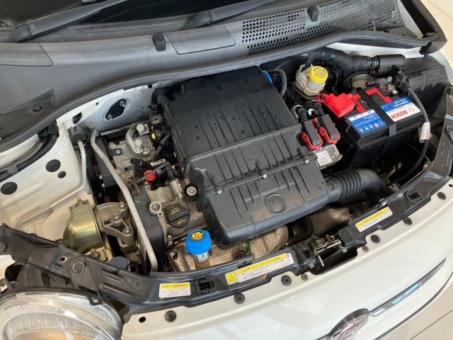 500 スーパーポップ 10thアニバーサリー 限定車 Uconnect ドラレコ ETC HIDヘッド キーレス 革巻きステアリング ディスプレイオーディオ(76枚目)
