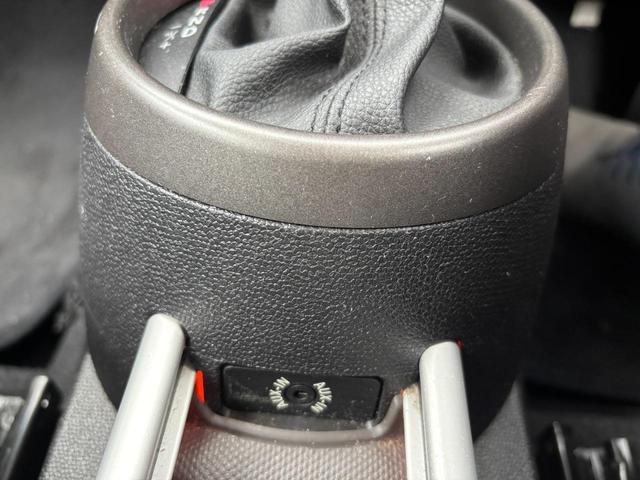 ＭＩＮＩ ワン　クロスオーバー　社外オーディオ／バックカメラ／ＥＴＣ／ＡＵＸ／フロントフォグランプ／純正１６ＡＷ（43枚目）