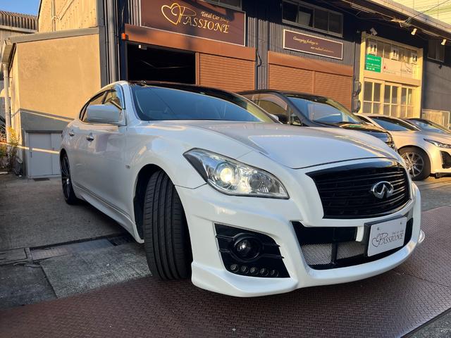 フーガ ３７０ＧＴ　社外マフラー　社外２０インチアルミ　ＨＤＤナビ　フルセグ　ＥＴＣ　Ｂカメラ　サイドカメラ　シートヒーター　シートクーラー　レーダークルコン　インパルエアロ　レーダー探知機　ドラレコ前後　シートメモリ（3枚目）