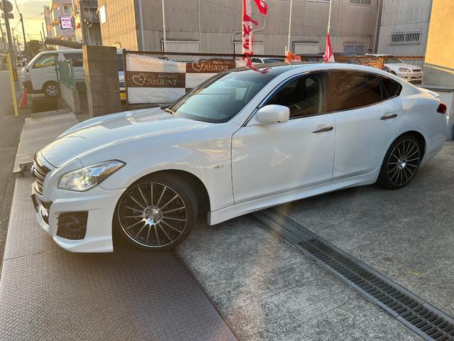 フーガ ３７０ＧＴ　社外マフラー　社外２０インチアルミ　ＨＤＤナビ　フルセグ　ＥＴＣ　Ｂカメラ　サイドカメラ　シートヒーター　シートクーラー　レーダークルコン　インパルエアロ　レーダー探知機　ドラレコ前後　シートメモリ（6枚目）