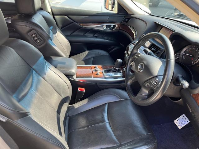 フーガ ３７０ＧＴ　社外マフラー　社外２０インチアルミ　ＨＤＤナビ　フルセグ　ＥＴＣ　Ｂカメラ　サイドカメラ　シートヒーター　シートクーラー　レーダークルコン　インパルエアロ　レーダー探知機　ドラレコ前後　シートメモリ（15枚目）