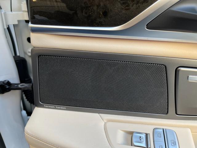 7シリーズ 740i プラスパッケージ ドライビングアシストプラス 20インチアルミ ローダウン 電動ガラスサンルーフ ベージュレザーシート ハーマンカードンサラウンドサウンド ドライビングアシストプラス オートトランク レーザーライト Bカメラ Fシートマッサージ付(35枚目)