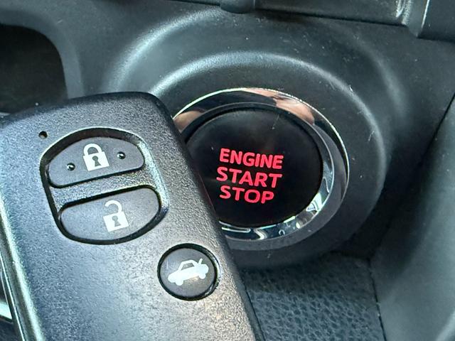 ８６ ＧＴ　６速ＭＴ／ＴＲＤエアロ／ＨＫＳマフラー／ＲＡＹＳ１８インチＡＷ／ＺＥＲＯ１０００エアクリ／ナビ／Ｂｌｕｅｔｏｏｔｈ／バックモニター／フルセグ／ＥＴＣ／スマートキー／ＨＩＤヘッドライト／オートライト（15枚目）