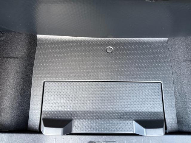 タンク カスタムＧ－Ｔ　／衝突軽減／両側パワスラ／９型ナビ／全周囲モニター／Ｂｌｕｅｔｏｏｔｈ／Ｔ’ｚドラレコ／ＥＴＣ／１オーナー／ターボ／シートヒーター／クルーズコントロール／スマートキー／ＬＥＤヘッドライト／オートライト（11枚目）