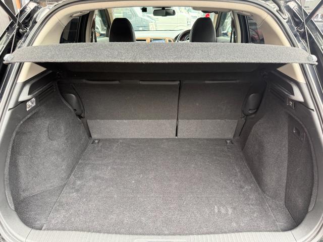 ヴェゼル ハイブリッドZ・ホンダセンシング /衝突軽減/純正ナビ/Bluetooth/バックモニター/フルセグ/ドライブレコーダー/ETC/シートヒーター/レーダークルーズ/ハーフレザーシート/LEDヘッドライト/オート格納ミラー/スマートキー(9枚目)