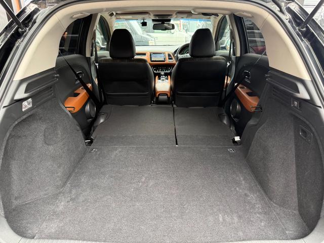 ヴェゼル ハイブリッドZ・ホンダセンシング /衝突軽減/純正ナビ/Bluetooth/バックモニター/フルセグ/ドライブレコーダー/ETC/シートヒーター/レーダークルーズ/ハーフレザーシート/LEDヘッドライト/オート格納ミラー/スマートキー(10枚目)