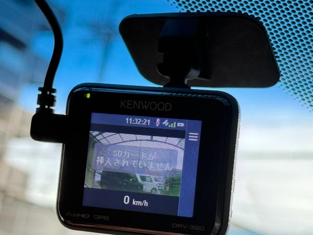 ヴェゼル ハイブリッドZ・ホンダセンシング /衝突軽減/純正ナビ/Bluetooth/バックモニター/フルセグ/ドライブレコーダー/ETC/シートヒーター/レーダークルーズ/ハーフレザーシート/LEDヘッドライト/オート格納ミラー/スマートキー(17枚目)