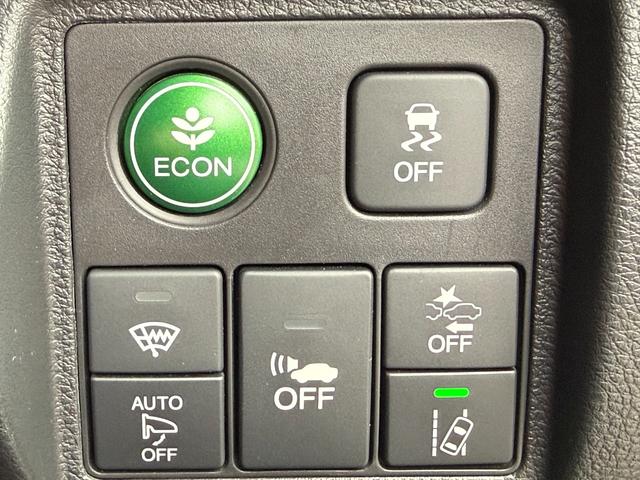 ヴェゼル ハイブリッドZ・ホンダセンシング /衝突軽減/純正ナビ/Bluetooth/バックモニター/フルセグ/ドライブレコーダー/ETC/シートヒーター/レーダークルーズ/ハーフレザーシート/LEDヘッドライト/オート格納ミラー/スマートキー(19枚目)