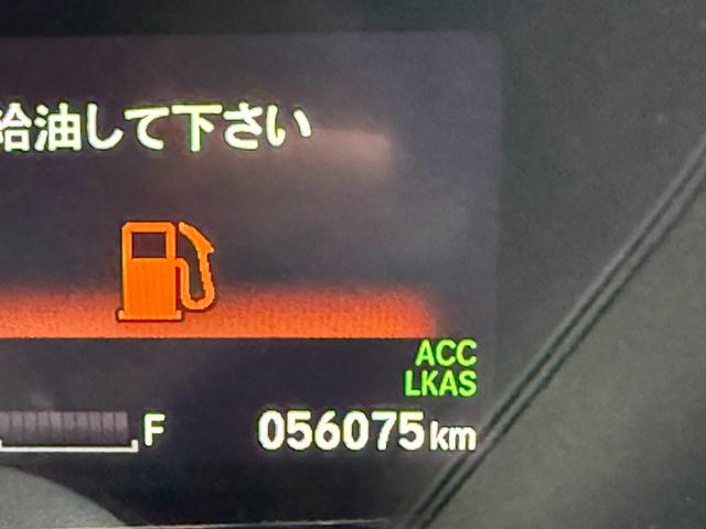 ヴェゼル ハイブリッドZ・ホンダセンシング /衝突軽減/純正ナビ/Bluetooth/バックモニター/フルセグ/ドライブレコーダー/ETC/シートヒーター/レーダークルーズ/ハーフレザーシート/LEDヘッドライト/オート格納ミラー/スマートキー(28枚目)