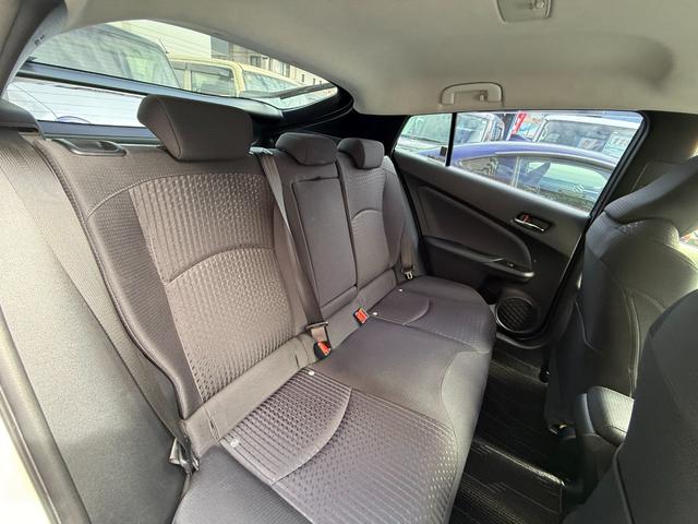 プリウス Sセーフティプラス /衝突軽減/9型ナビ/Bluetooth/フロント&バックモニター/フルセグ/ドラレコ/ETC/パーキングサポート/ソナー/レーダークルーズ/LEDヘッド/1オーナー/ヘッドアップディスプレイ(7枚目)
