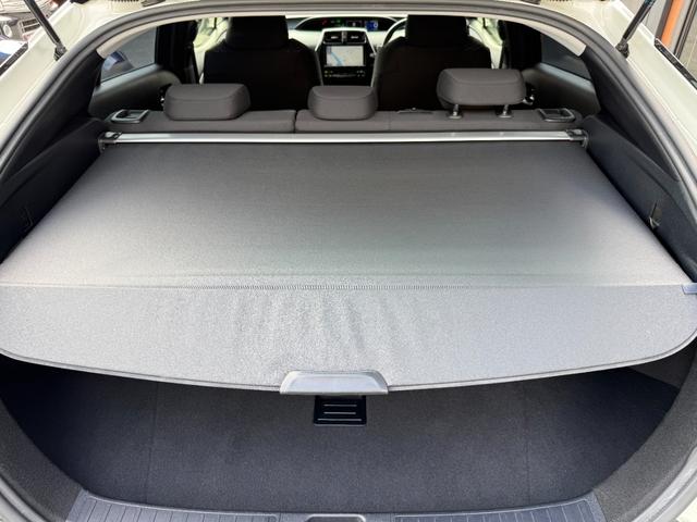プリウス Sセーフティプラス /衝突軽減/9型ナビ/Bluetooth/フロント&バックモニター/フルセグ/ドラレコ/ETC/パーキングサポート/ソナー/レーダークルーズ/LEDヘッド/1オーナー/ヘッドアップディスプレイ(9枚目)