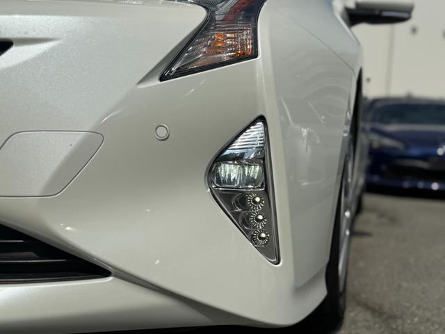 プリウス Sセーフティプラス /衝突軽減/9型ナビ/Bluetooth/フロント&バックモニター/フルセグ/ドラレコ/ETC/パーキングサポート/ソナー/レーダークルーズ/LEDヘッド/1オーナー/ヘッドアップディスプレイ(59枚目)