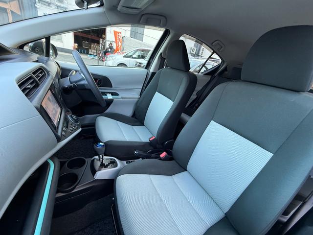 アクア S /スマートキー×2/純正ナビ/Bluetooth/HDMI/バックモニター/フルセグTV/ETC/ステアリングスイッチ/電動格納ミラー/オートライト(6枚目)