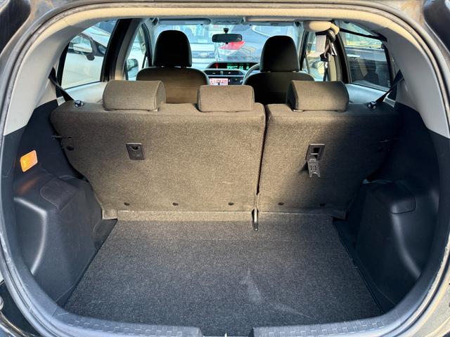 アクア S /スマートキー×2/純正ナビ/Bluetooth/HDMI/バックモニター/フルセグTV/ETC/ステアリングスイッチ/電動格納ミラー/オートライト(9枚目)